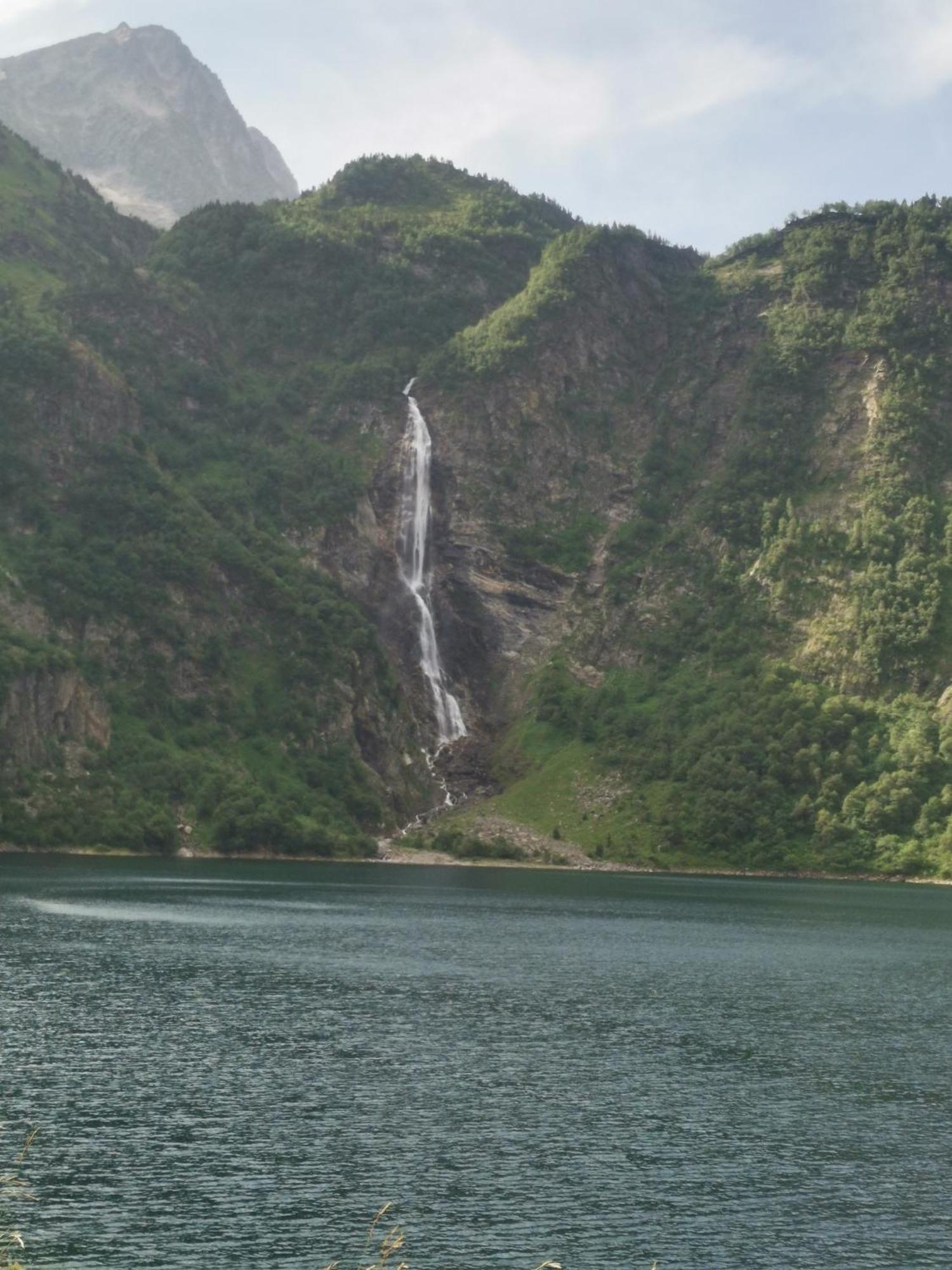 Maison 13 Pers A 10Mn De Luchon Cazaux-Layrisse Exteriér fotografie